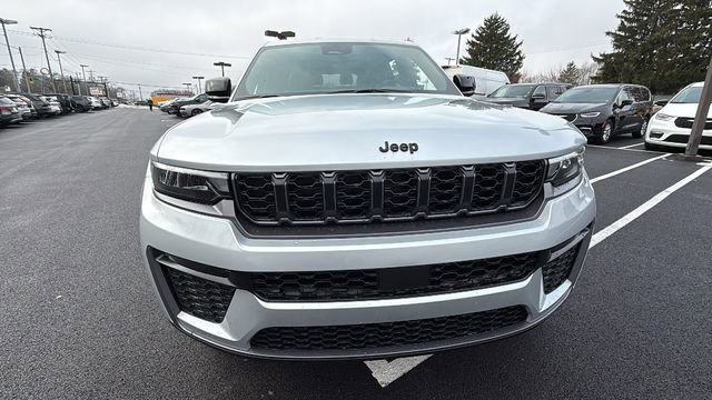 New 2026 Jeep Grand Cherokee L Limited w/ Limited Altitude Package AWD/4WD image 34
