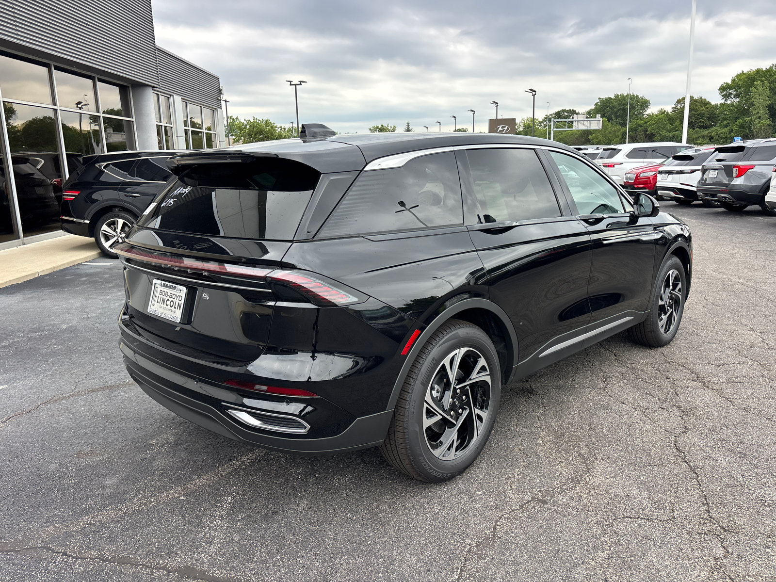 New 2026 Lincoln Nautilus Premier w/ Equipment Group 102A AWD/4WD image 7