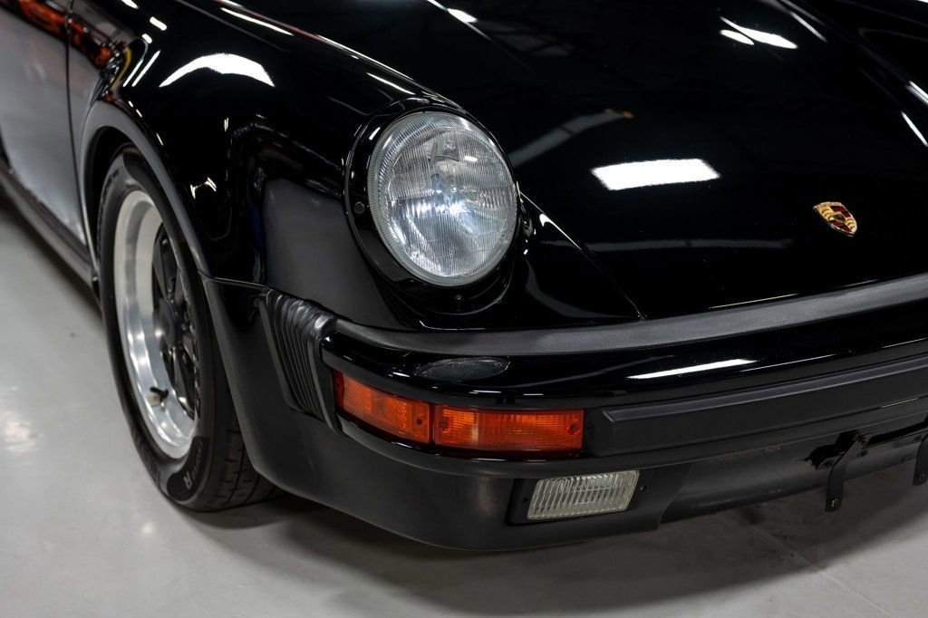 Used 1989 Porsche 911 Carrera RWD image 26