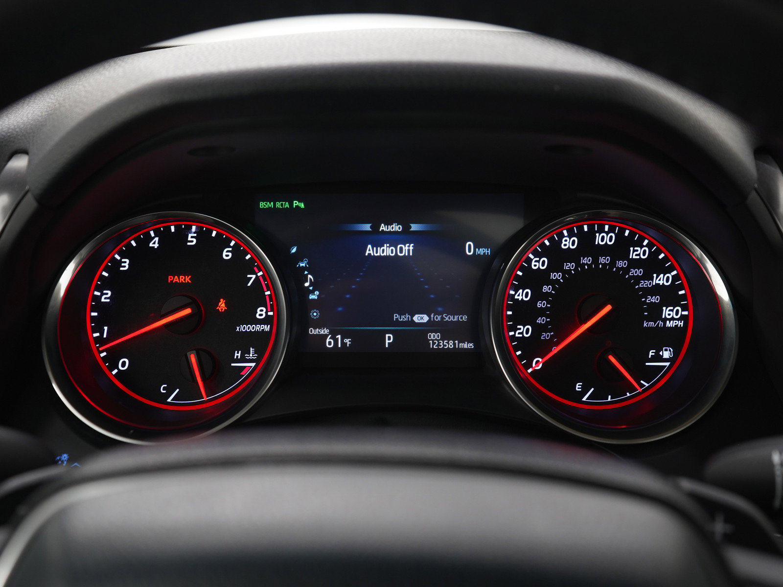 Used 2018 Toyota Camry XSE FWD image 23