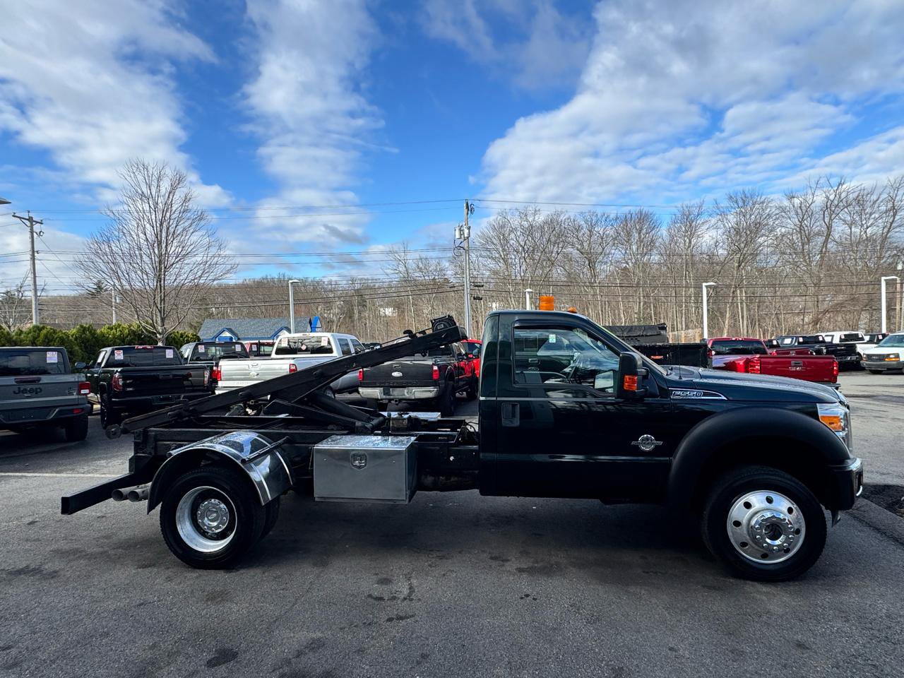 Used 2013 Ford F550 4WD XLT POWERSTROKE DIESEL SWI w/ Snow Plow Prep Pkg image 5