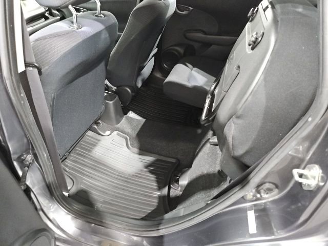 Used 2013 Honda Fit Sport image 11