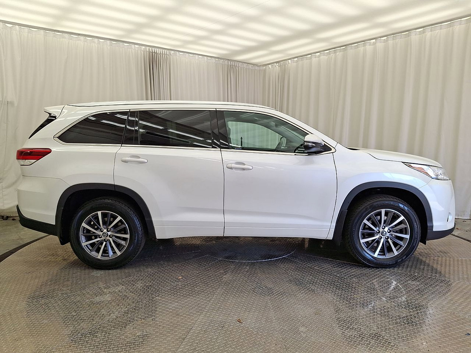 Certified 2018 Toyota Highlander XLE image 26