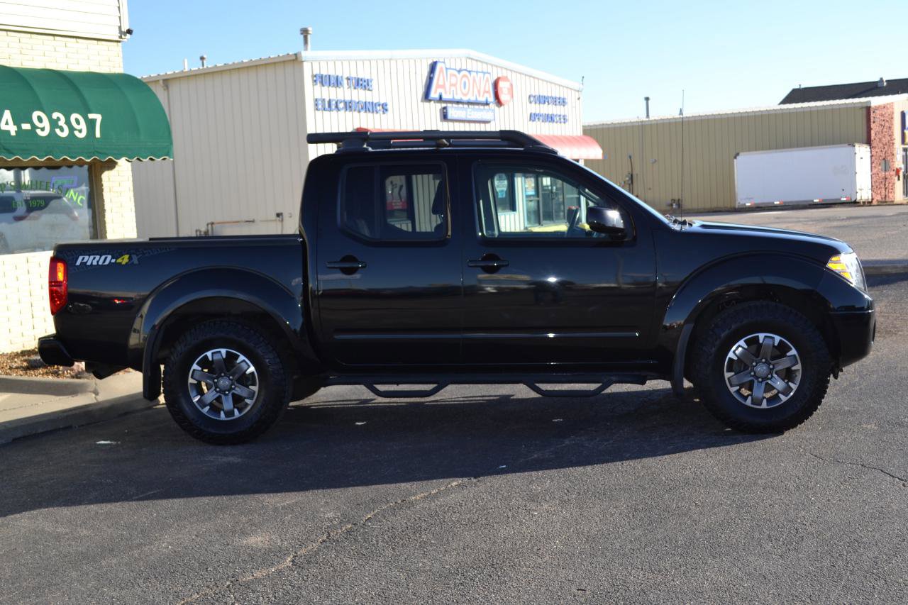 Used 2016 Nissan Frontier PRO-4X w/ Pro-4x Luxury Package image 10