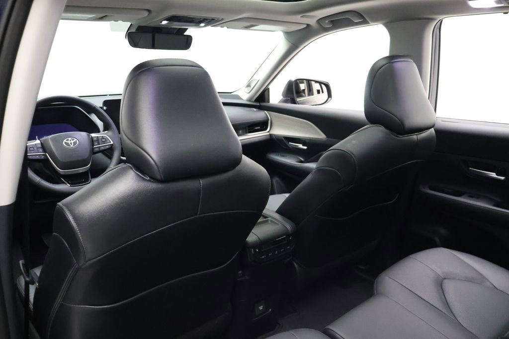 Certified 2025 Toyota Grand Highlander FWD image 20
