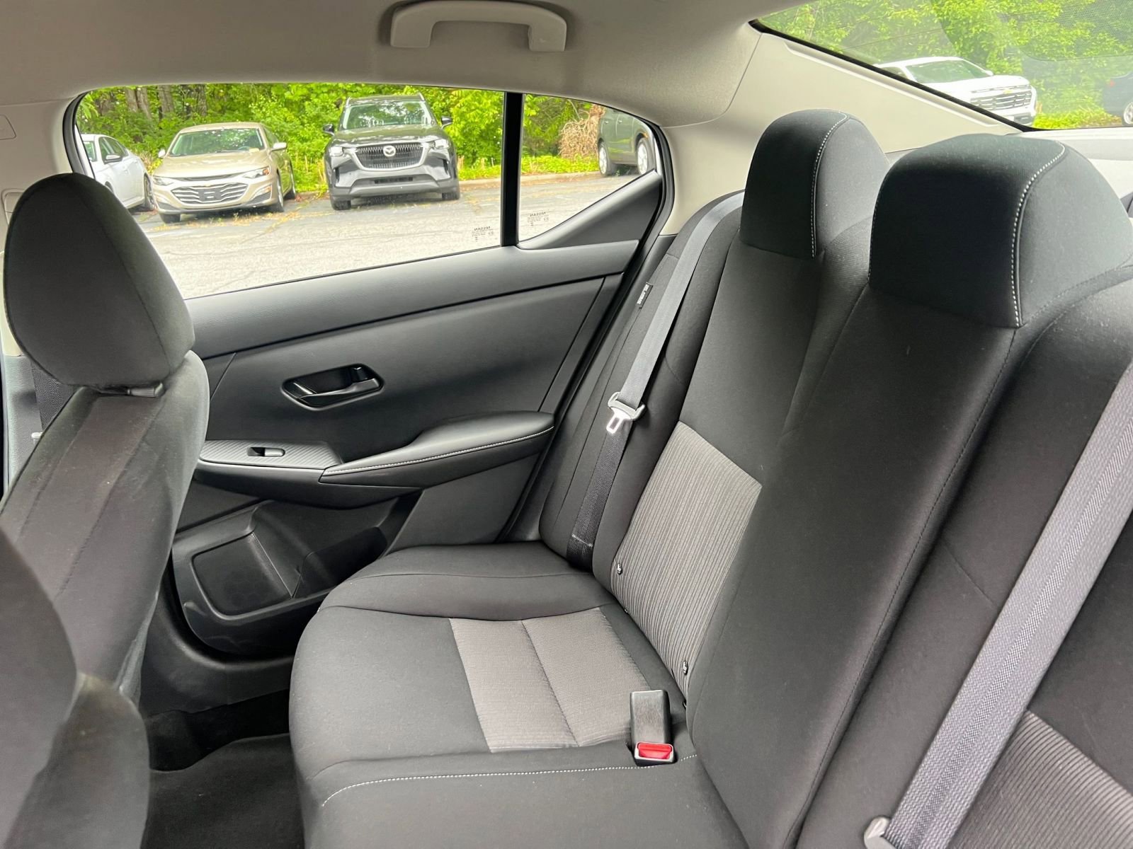 Used 2025 Nissan Sentra SV FWD image 34