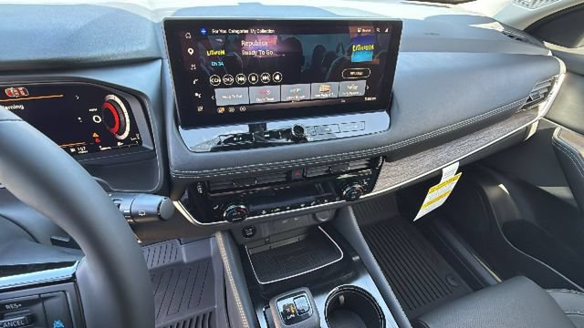 New 2026 Nissan Rogue Platinum AWD/4WD image 15
