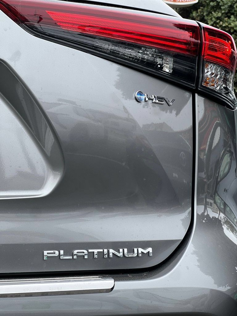 New 2026 Toyota Highlander Platinum AWD/4WD image 7