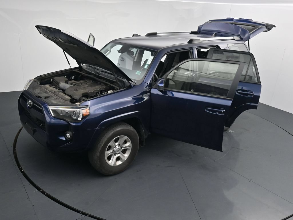 Used 2024 Toyota 4Runner SR5 AWD/4WD image 26