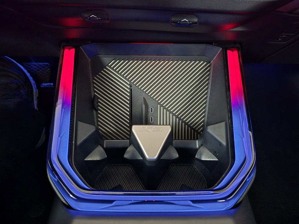 Used 2025 BMW X3 xDrive30i w/ Premium Package image 24