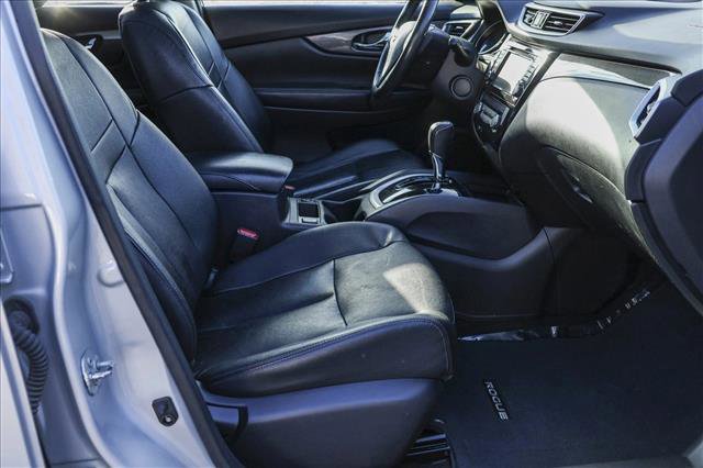Used 2016 Nissan Rogue SL w/ SL Premium Package image 30