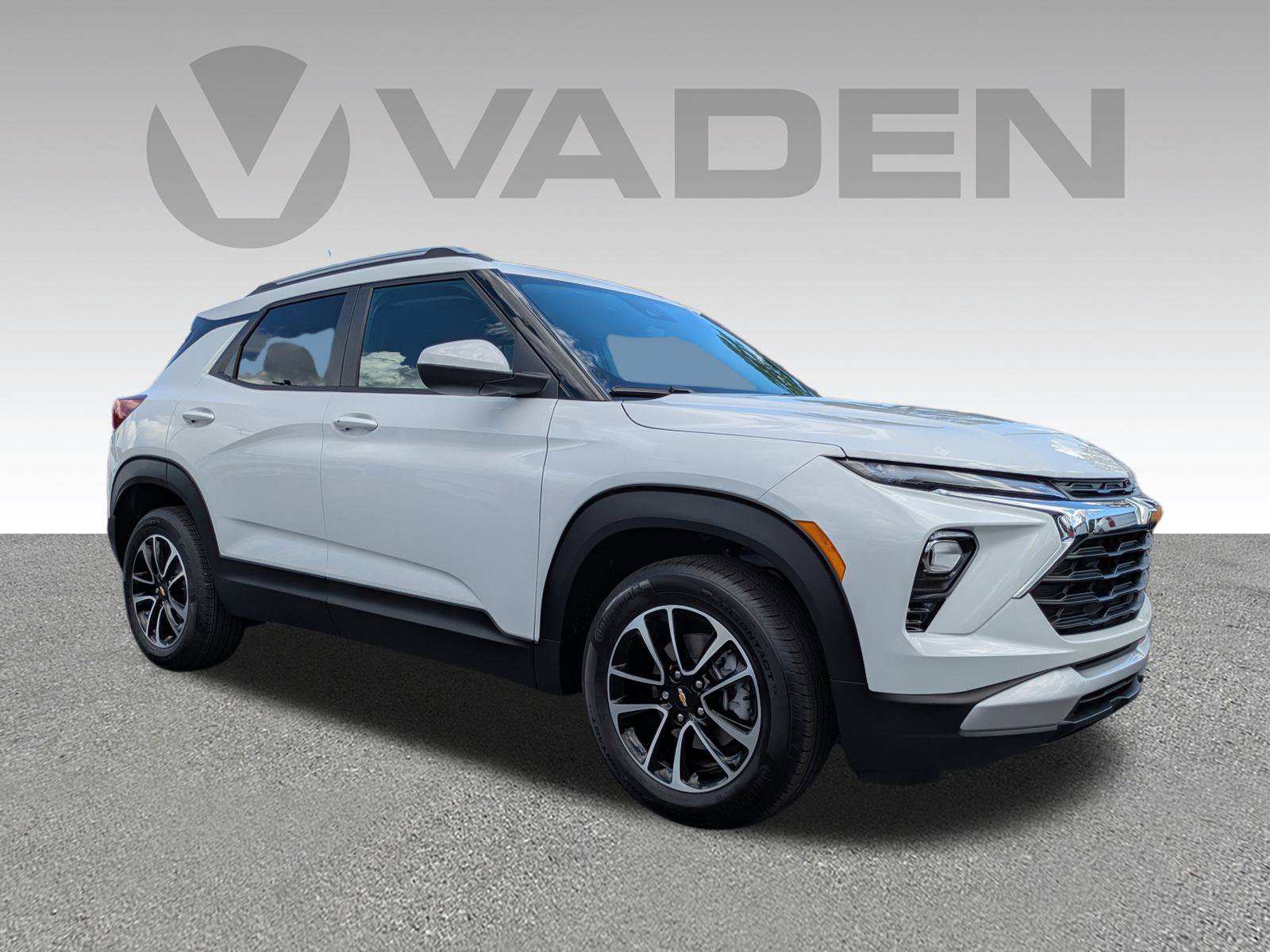 New 2026 Chevrolet TrailBlazer LT FWD image 3