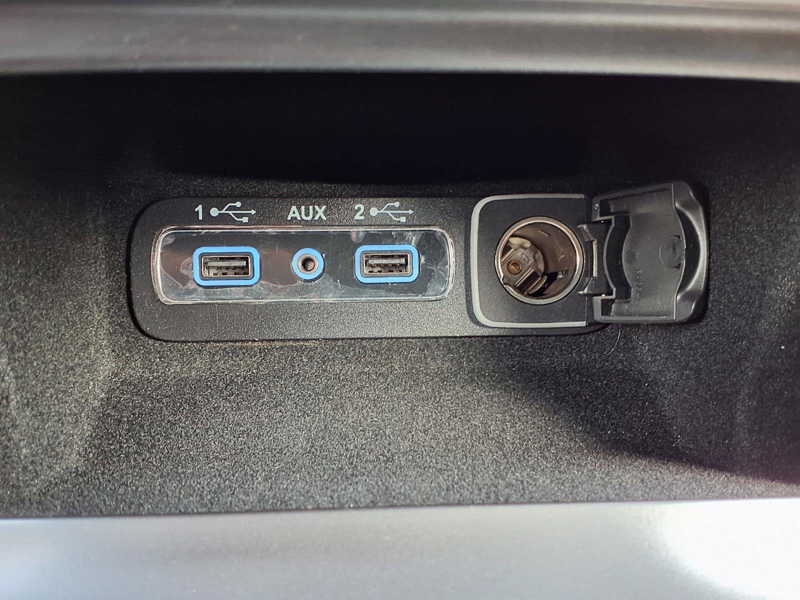 Used 2020 Jeep Grand Cherokee Altitude AWD/4WD image 11