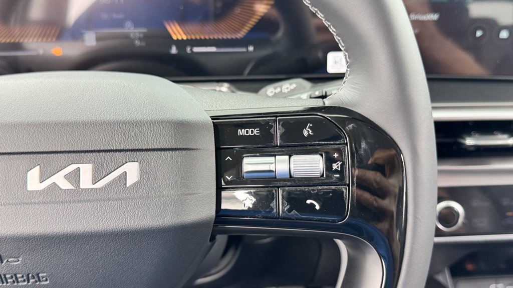 New 2026 Kia Sorento S AWD/4WD image 23