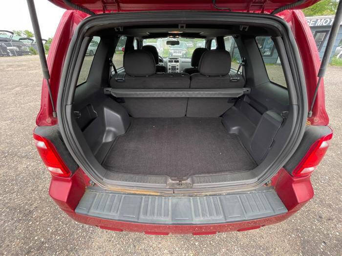 Used 2010 Ford Escape XLT AWD/4WD image 26