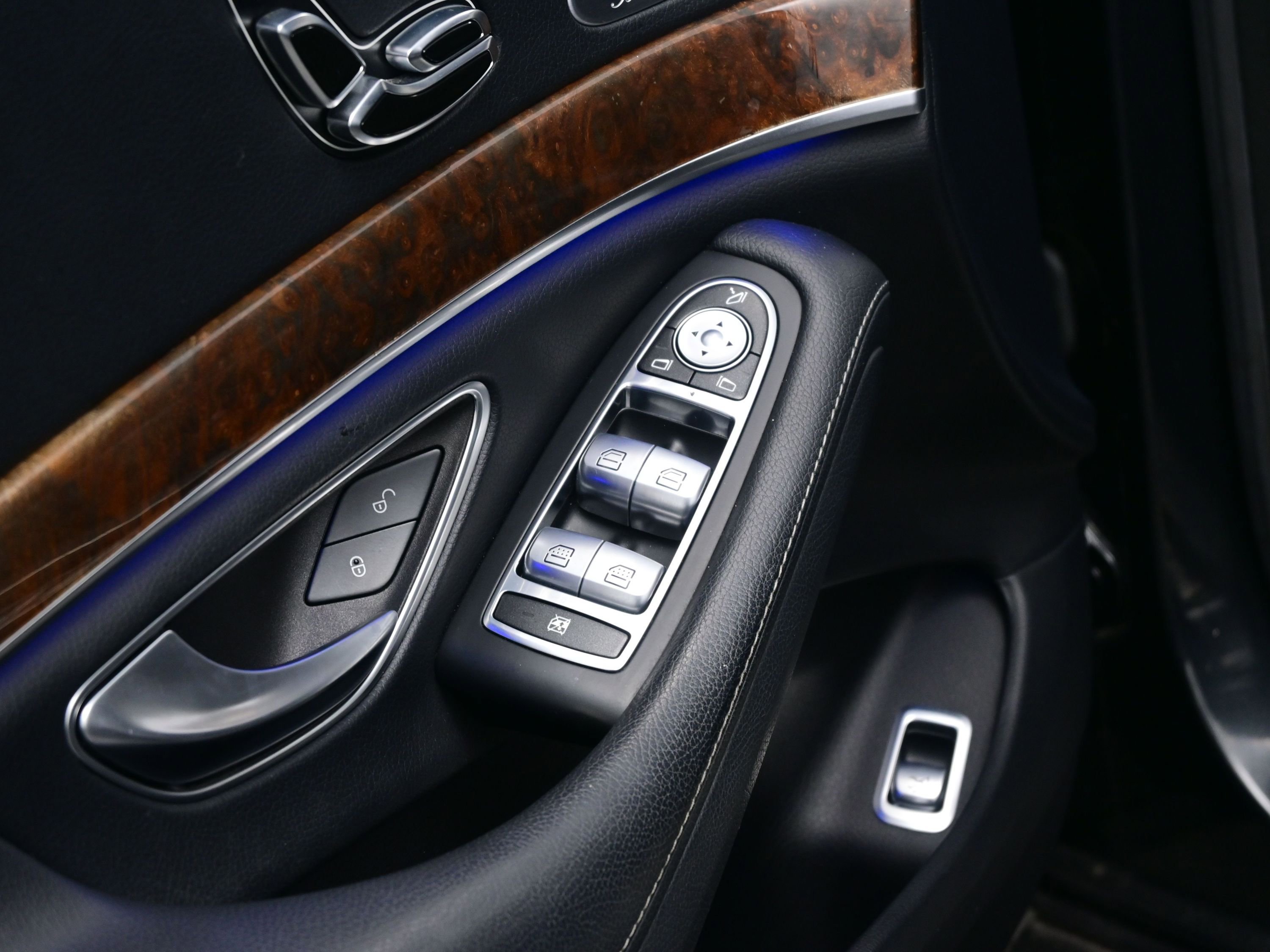 Used 2014 Mercedes-Benz S 550 Sedan image 10