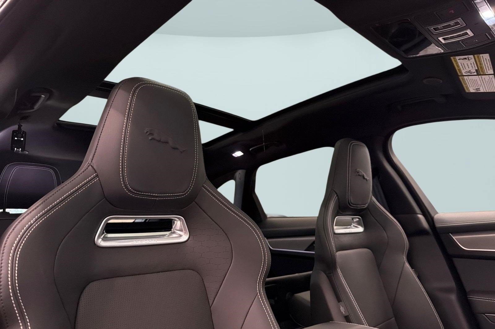 New 2026 Jaguar F-PACE R-Dynamic S AWD/4WD image 22