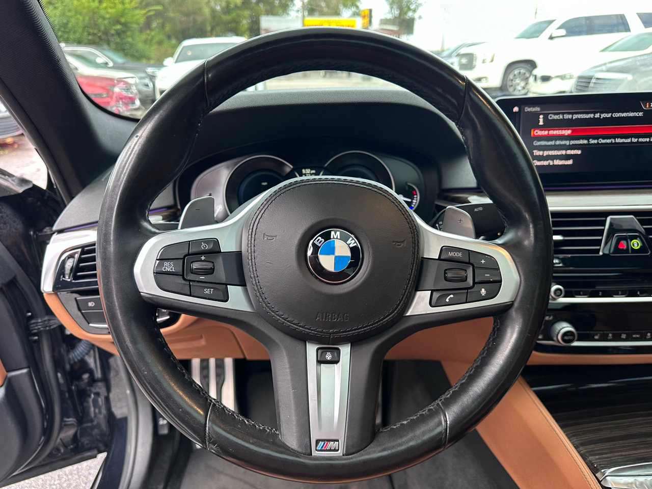 Used 2019 BMW 530i w/ M Sport Package image 17