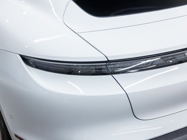 New 2025 Porsche Taycan image 20