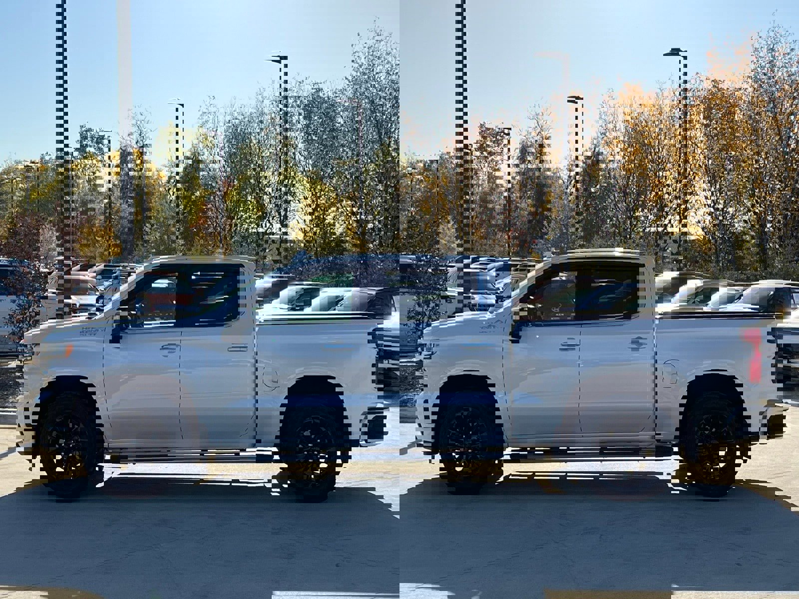 Used 2019 Chevrolet Silverado 1500 High Country w/ Z71 Off-Road Package image 6