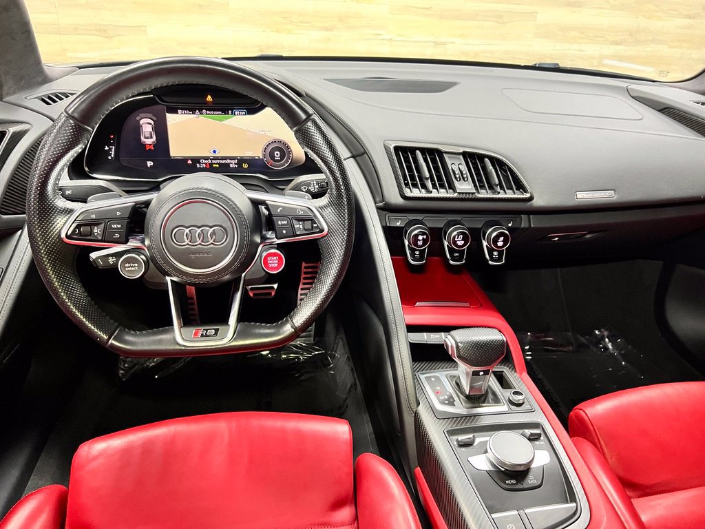 Used 2017 Audi R8 V10 AWD/4WD image 2