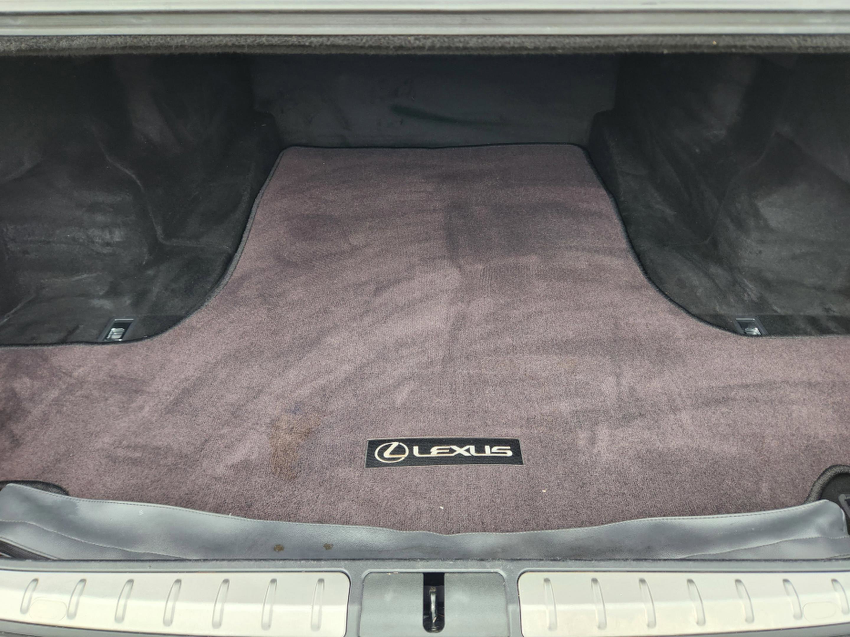 Used 2020 Lexus LS 500 w/ Interior Upgrade Package image 35