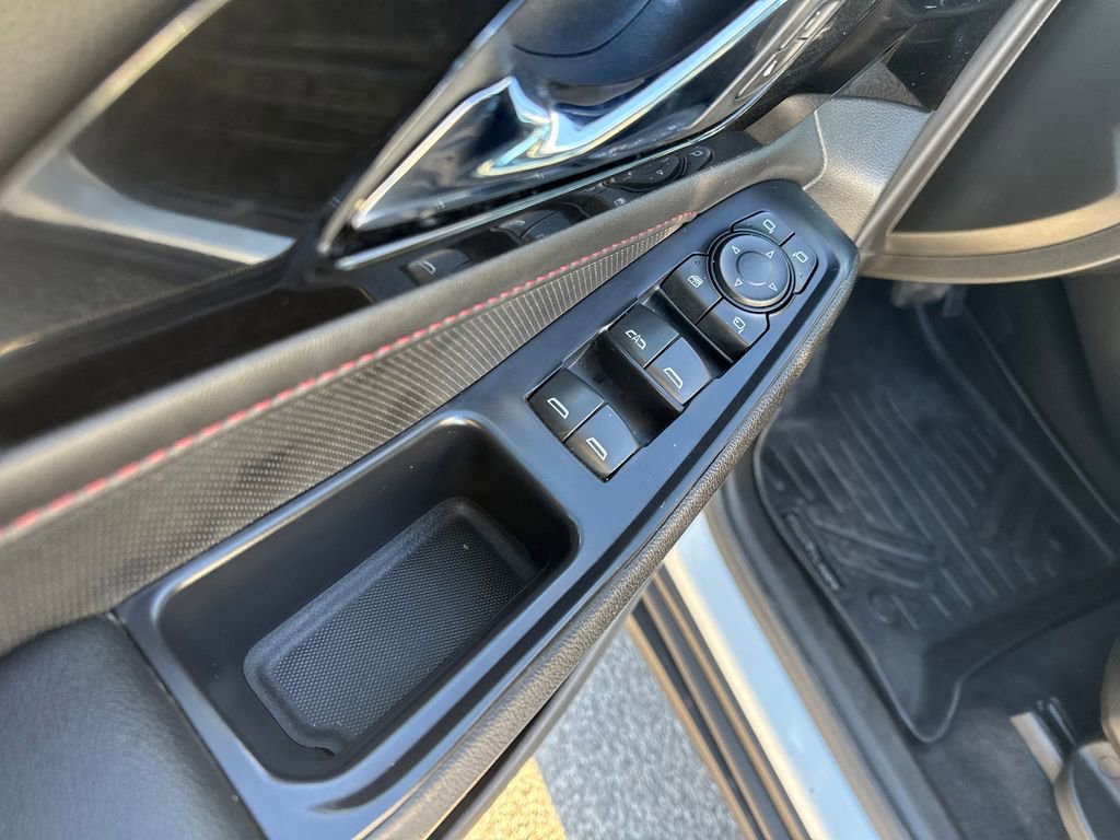 Used 2022 Chevrolet Traverse RS image 12