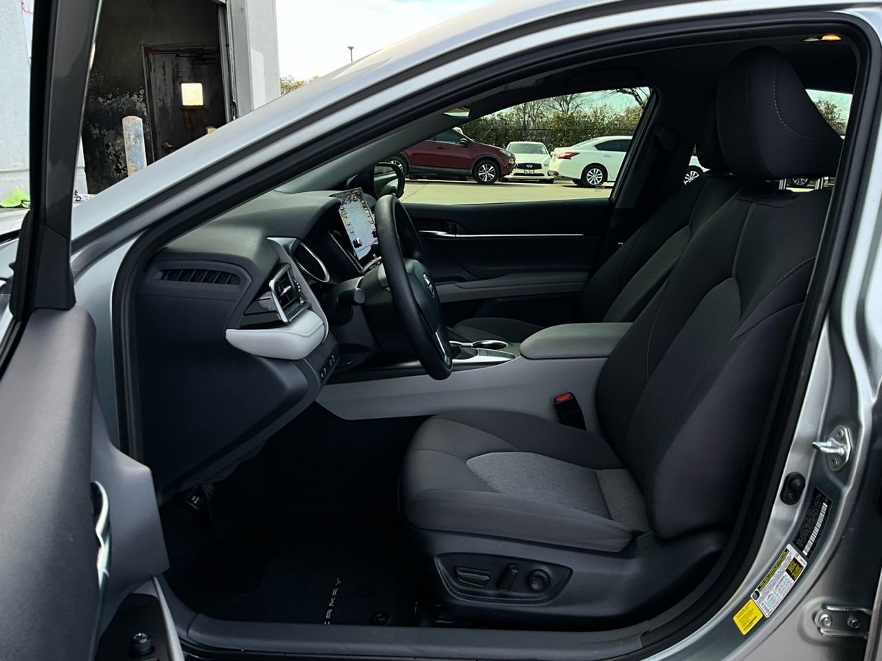 Used 2024 Toyota Camry LE image 10