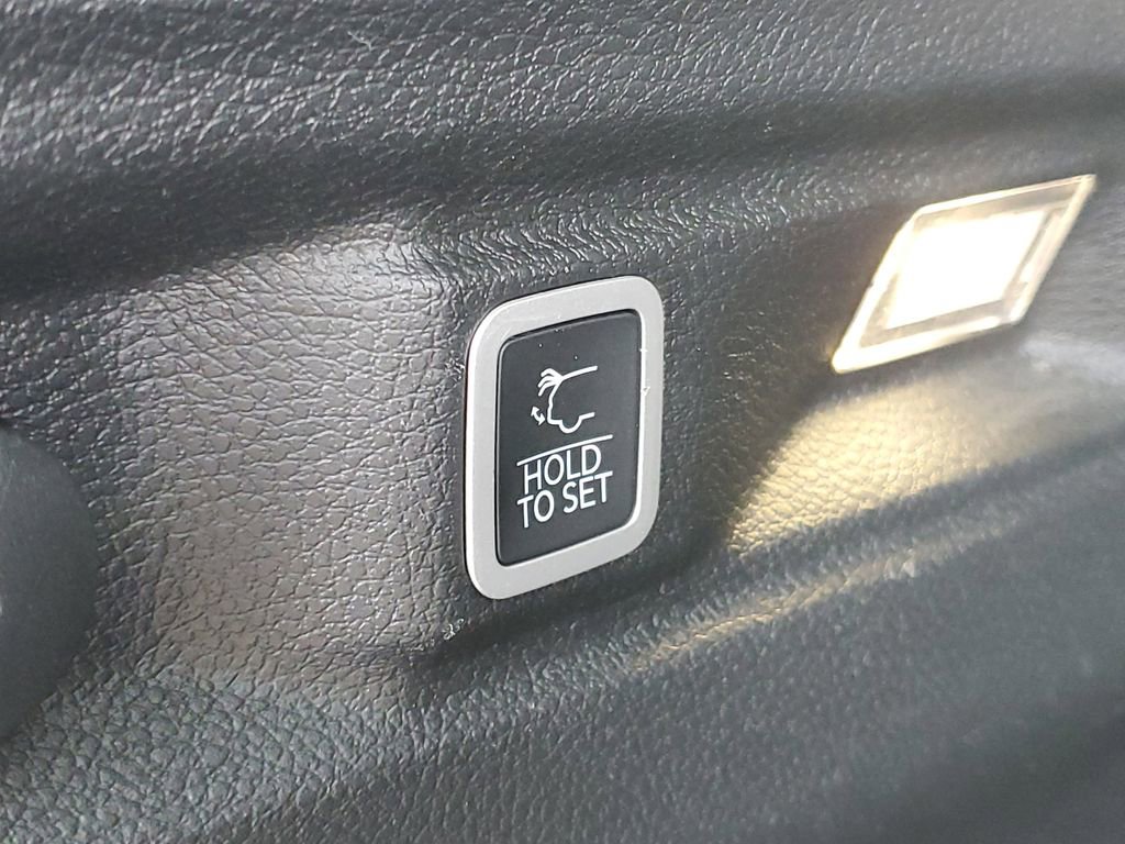 Used 2021 Jeep Grand Cherokee L Limited image 9