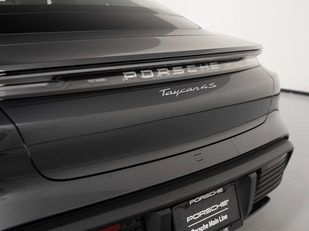 New 2026 Porsche Taycan 4S AWD/4WD image 36