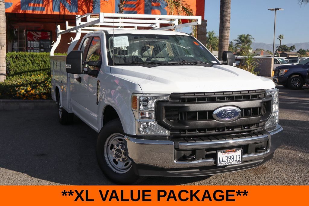 Used 2022 Ford F350 XL w/ Power Equipment Group RWD image 2