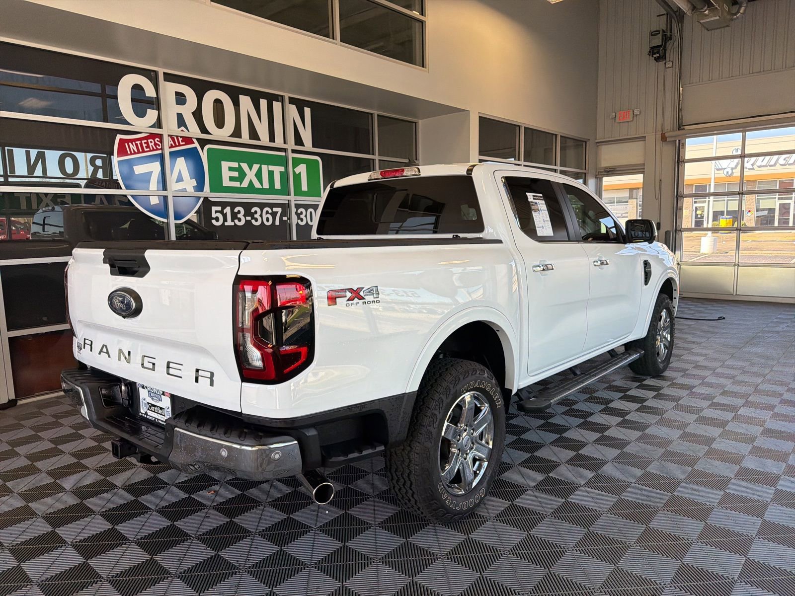 Used 2024 Ford Ranger Lariat w/ FX4 Off-Road Package image 6