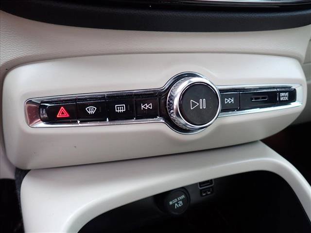 Used 2021 Volvo XC40 T5 Inscription w/ Advanced Package AWD/4WD image 23