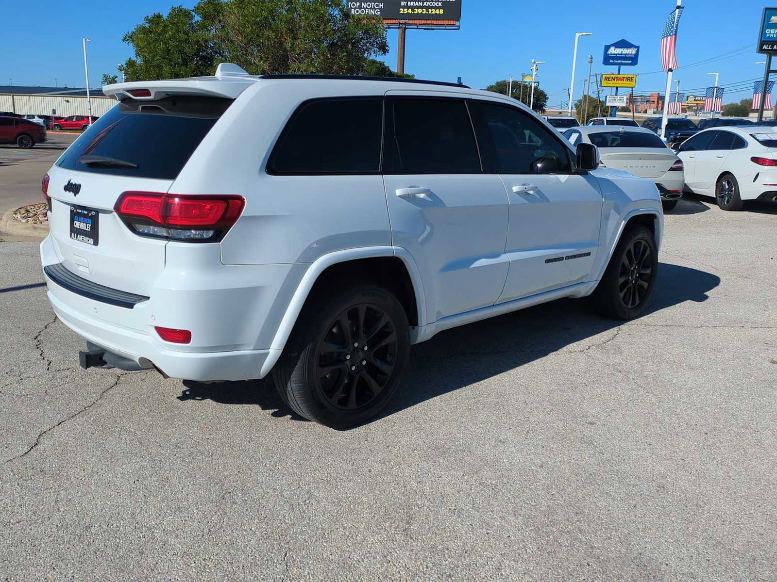 Used 2018 Jeep Grand Cherokee Altitude image 8