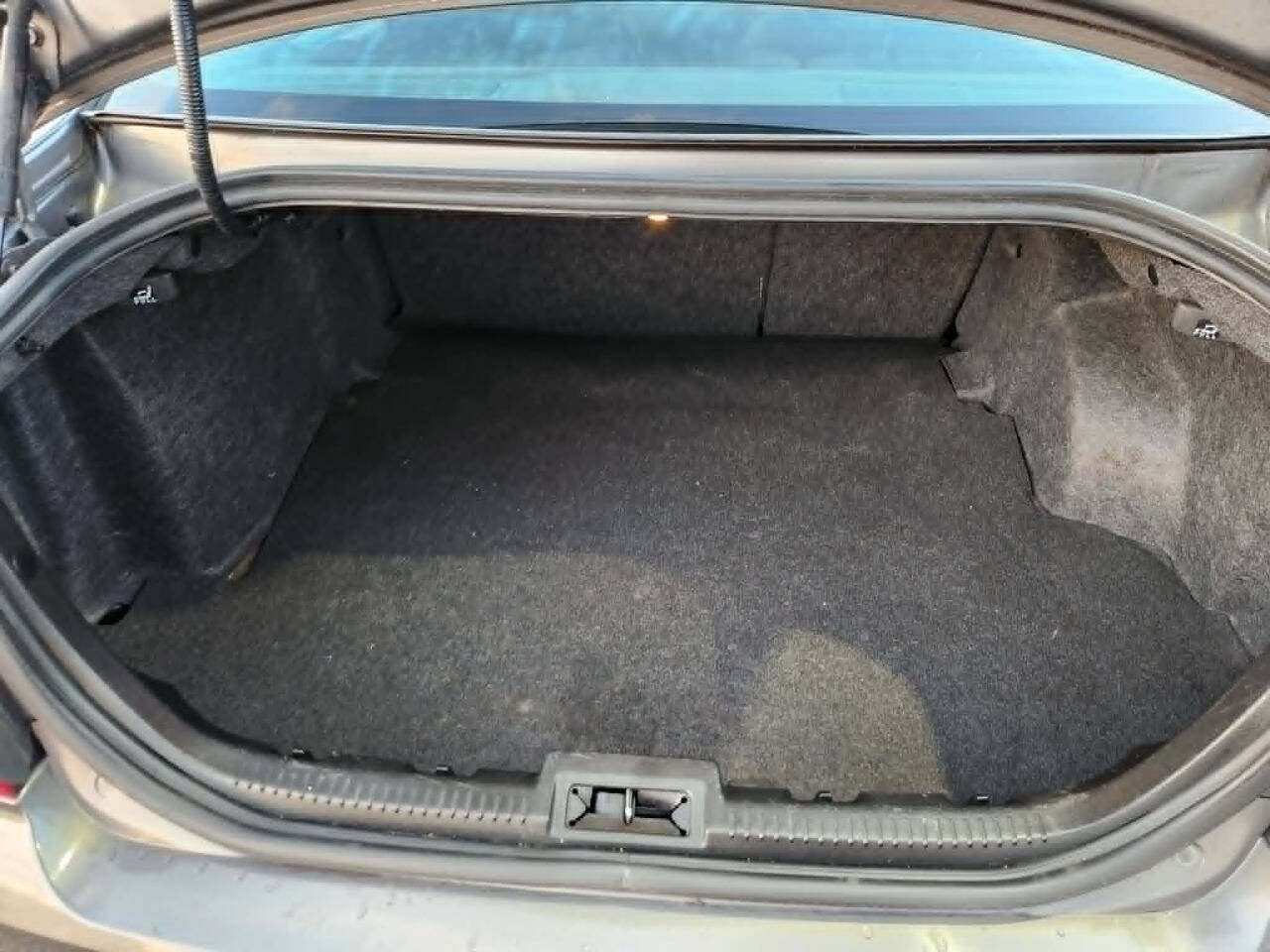 Used 2010 Ford Fusion SE FWD image 14