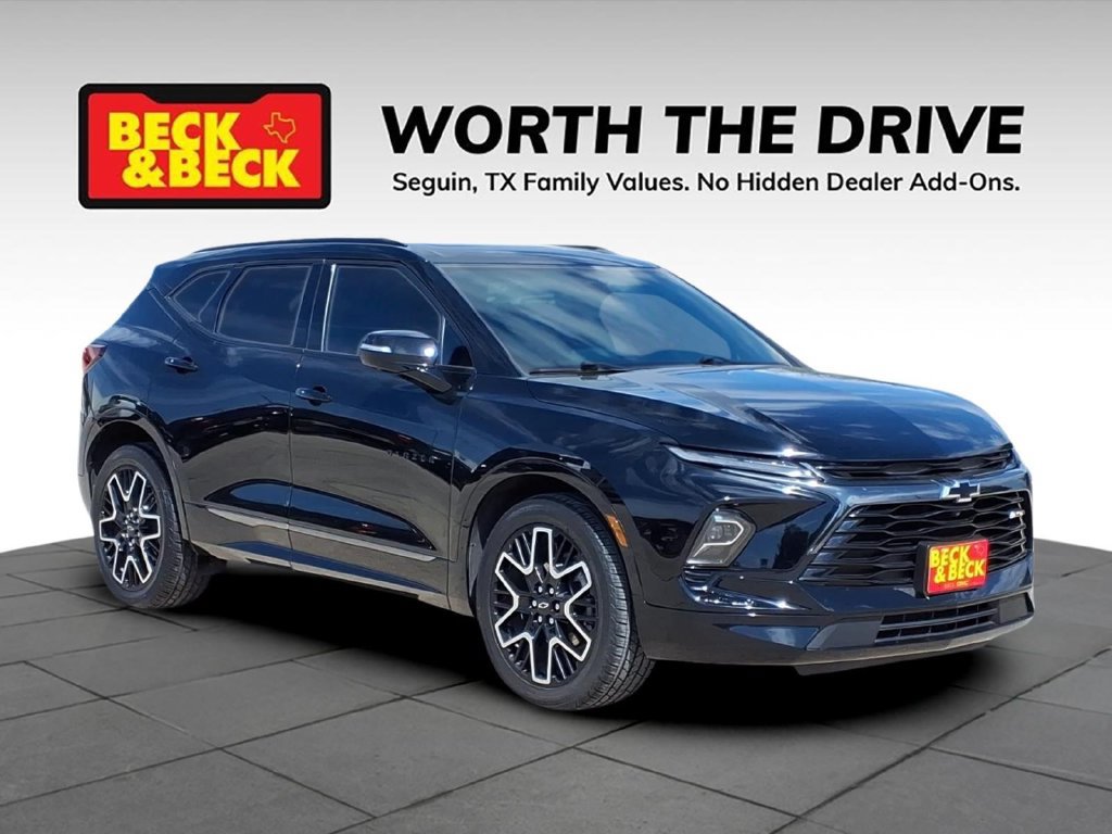 Used 2023 Chevrolet Blazer RS w/ Driver Confidence II Package AWD/4WD image 3