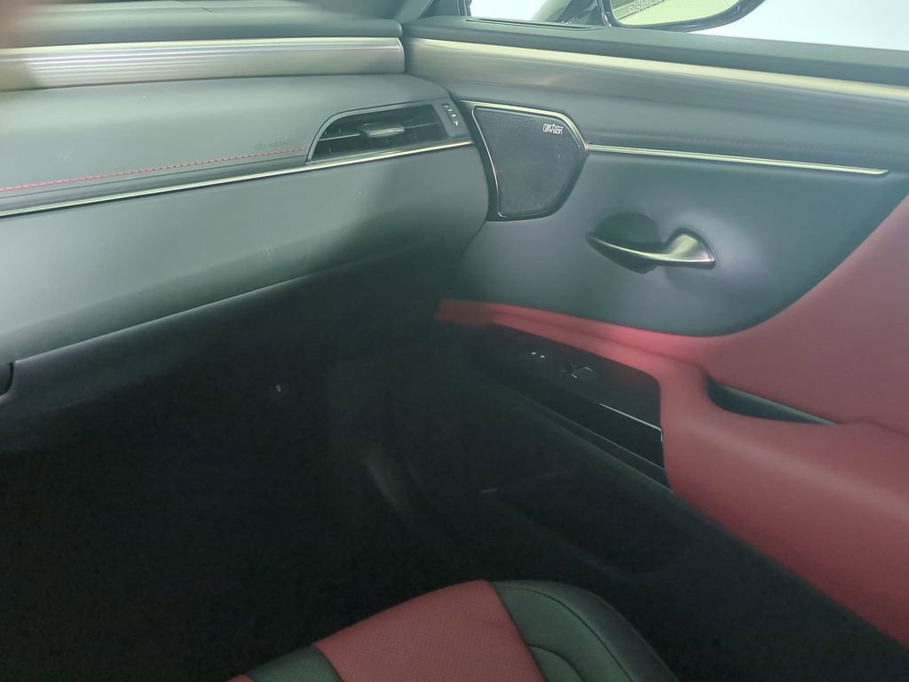 Used 2024 Lexus ES 350 F Sport w/ Accessory Package (Z2) image 18