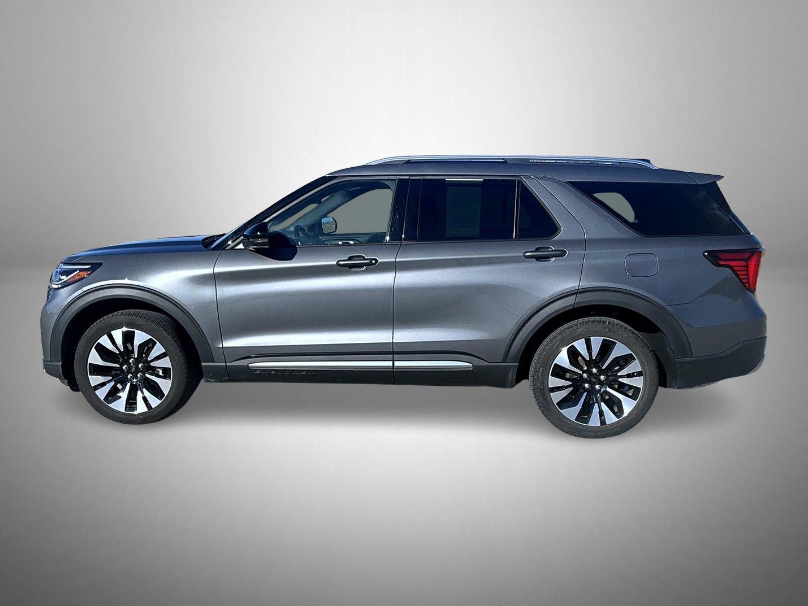 Used 2025 Ford Explorer Platinum w/ LUX Leather Package image 8