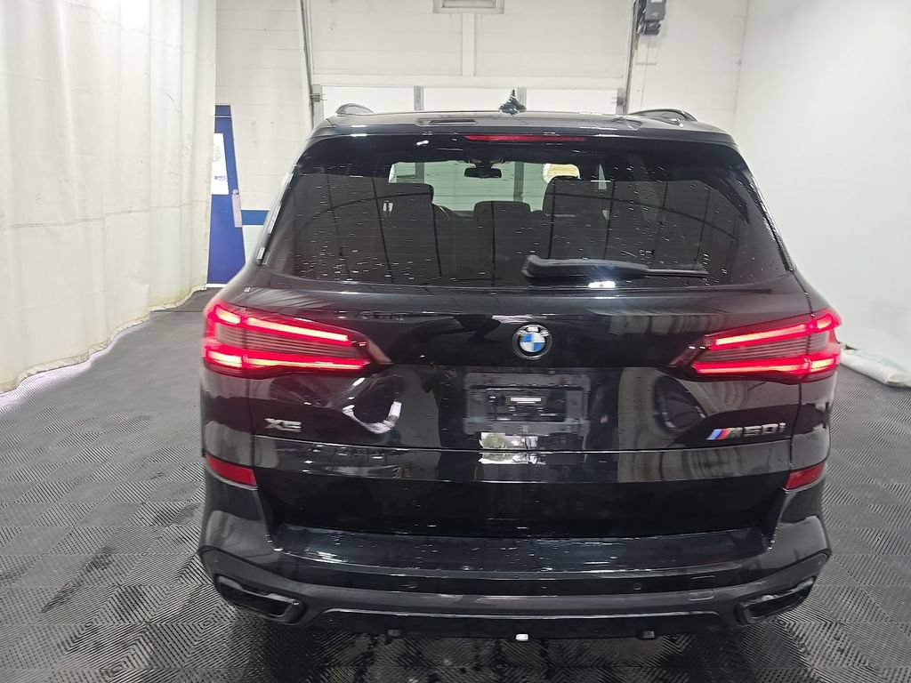Used 2022 BMW X5 M50i AWD/4WD image 2
