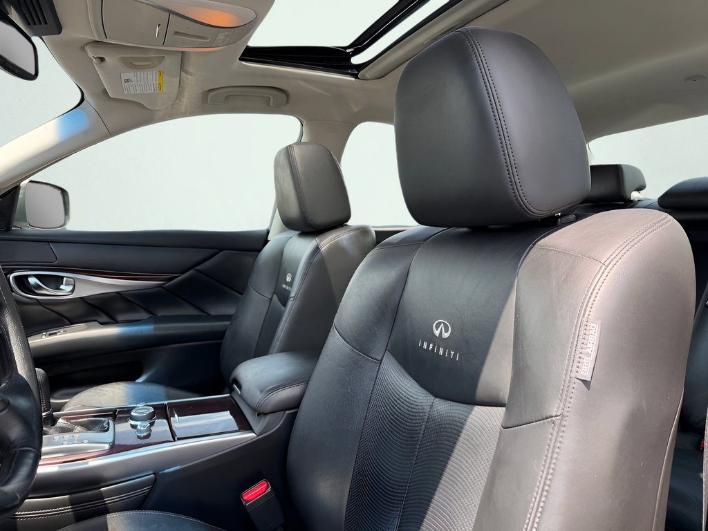Used 2012 INFINITI M35 w/ Premium Pkg RWD image 35