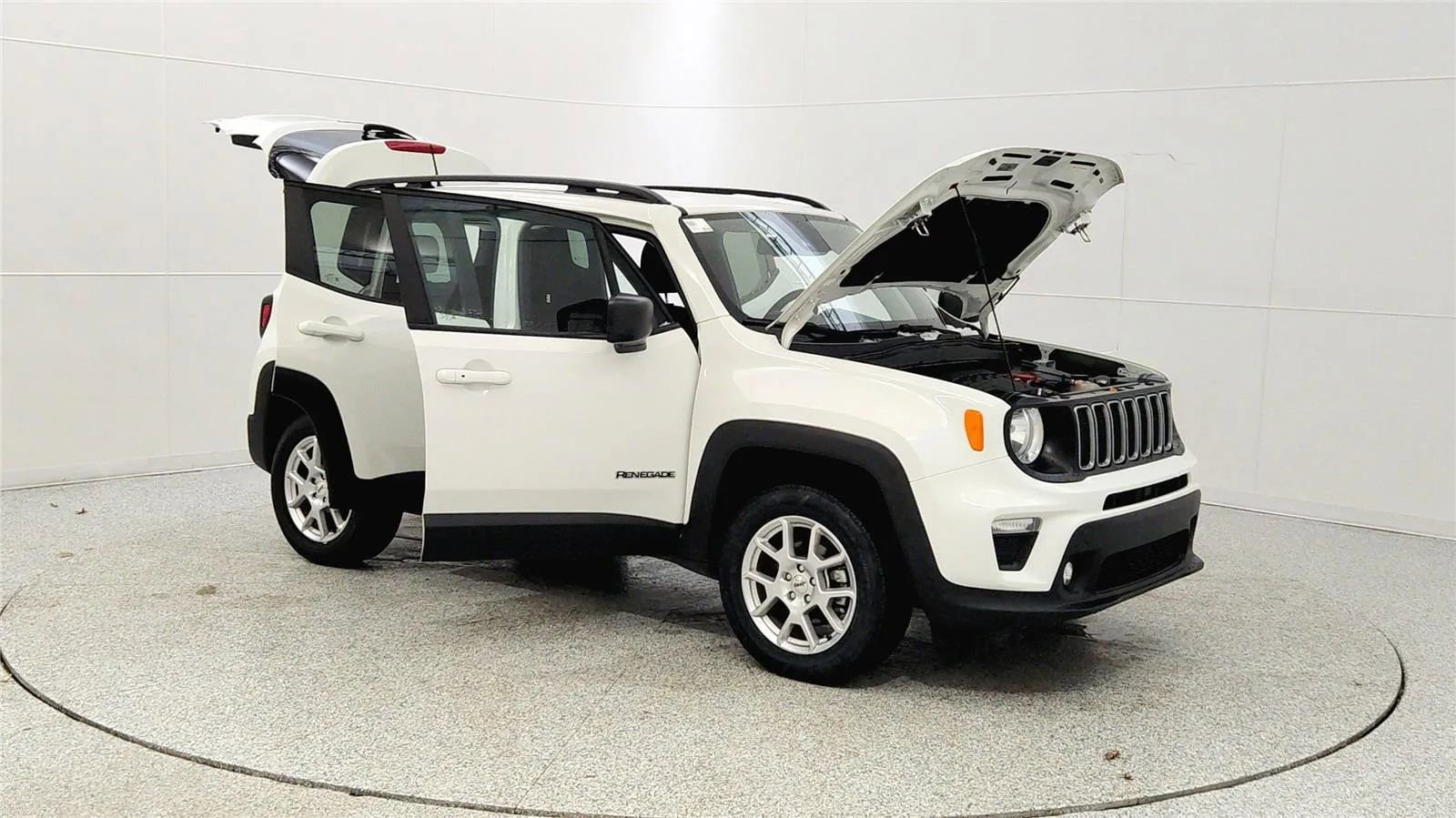 Used 2022 Jeep Renegade Latitude w/ Convenience Group image 9