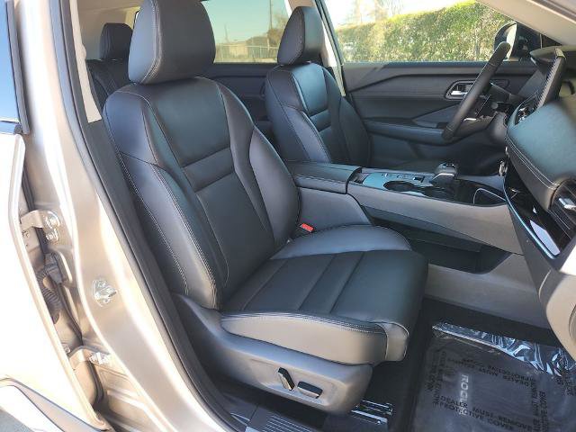 Certified 2024 Nissan Rogue SL w/ SL Premium Package image 15