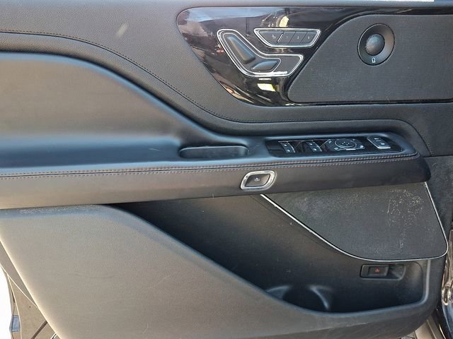 Certified 2022 Lincoln Aviator Reserve AWD/4WD image 12