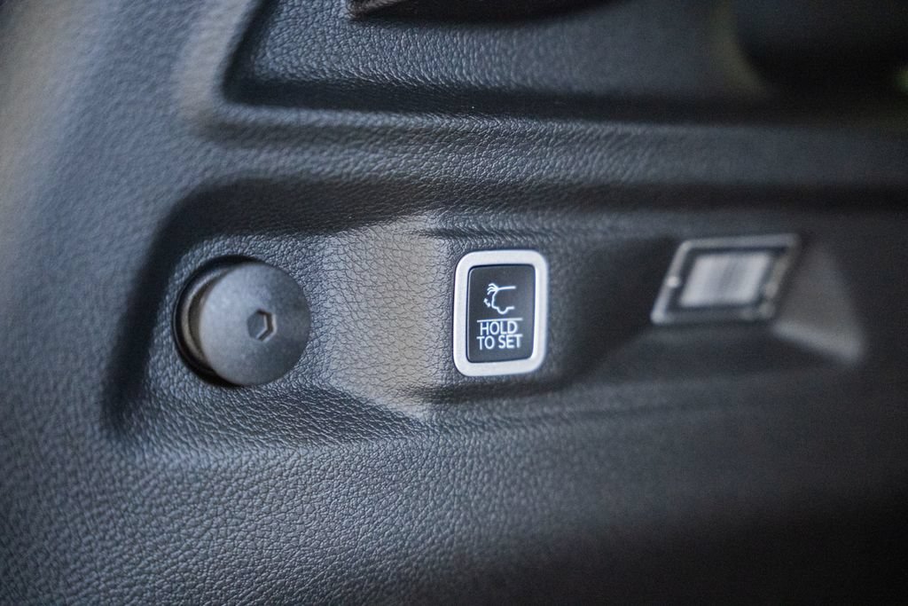 New 2026 Jeep Grand Cherokee L Limited AWD/4WD image 11