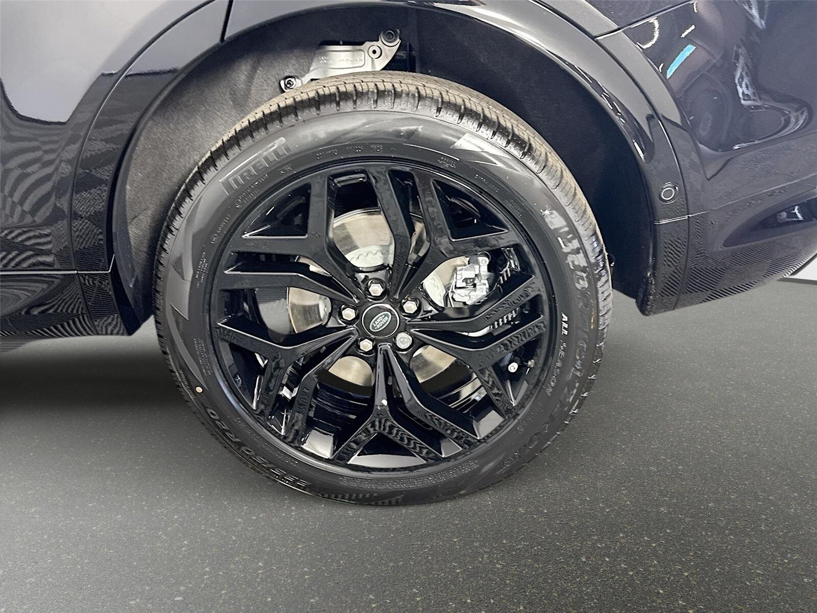 New 2026 Land Rover Discovery Sport Landmark AWD/4WD image 33