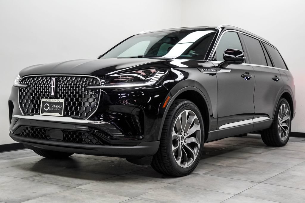 Used 2025 Lincoln Aviator Reserve w/ Illumination Package AWD/4WD image 7