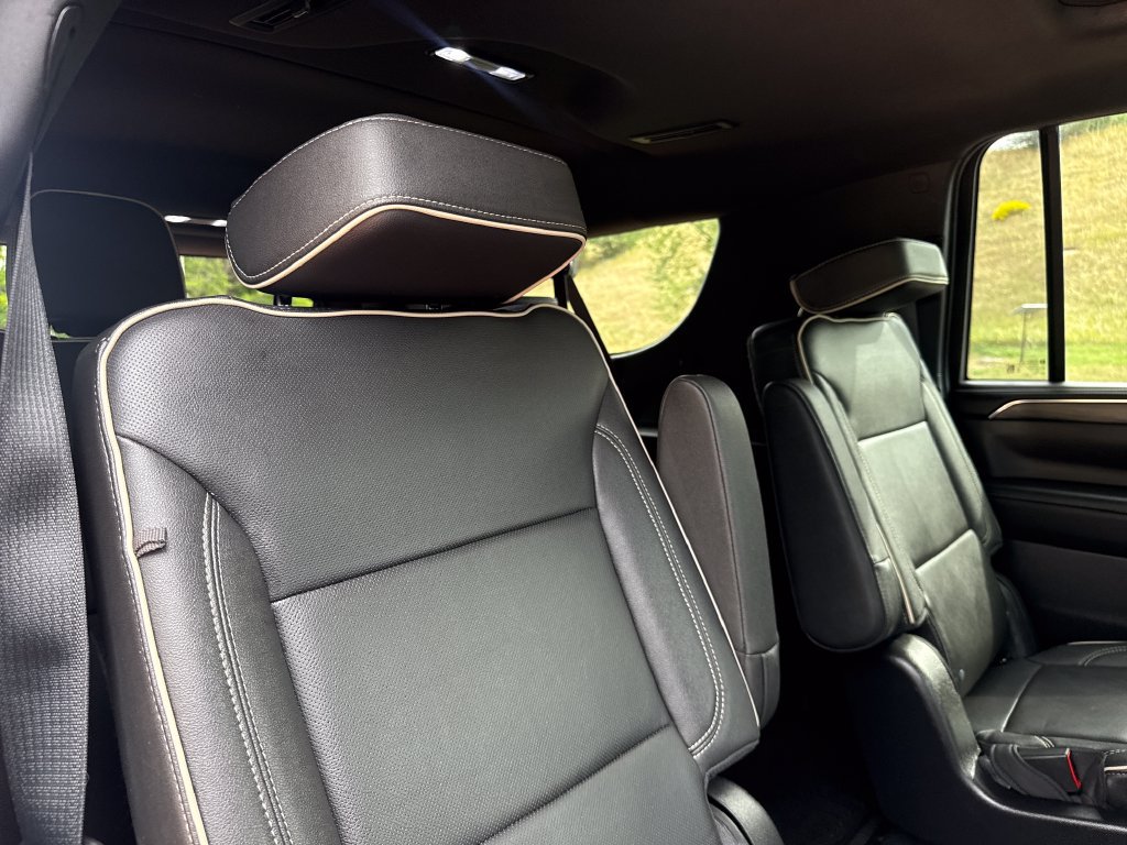 Used 2022 GMC Yukon XL SLT w/ SLT Premium Package AWD/4WD image 26