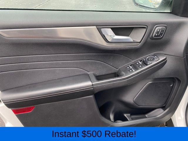 Used 2022 Ford Escape Titanium image 16