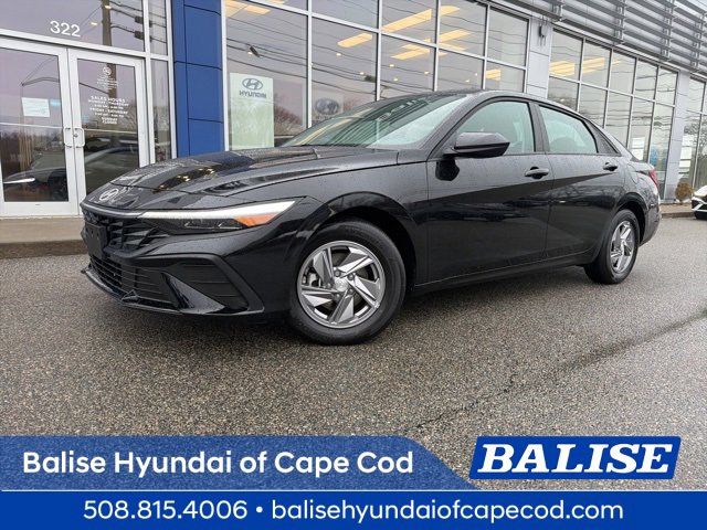 Used 2025 Hyundai Elantra SE