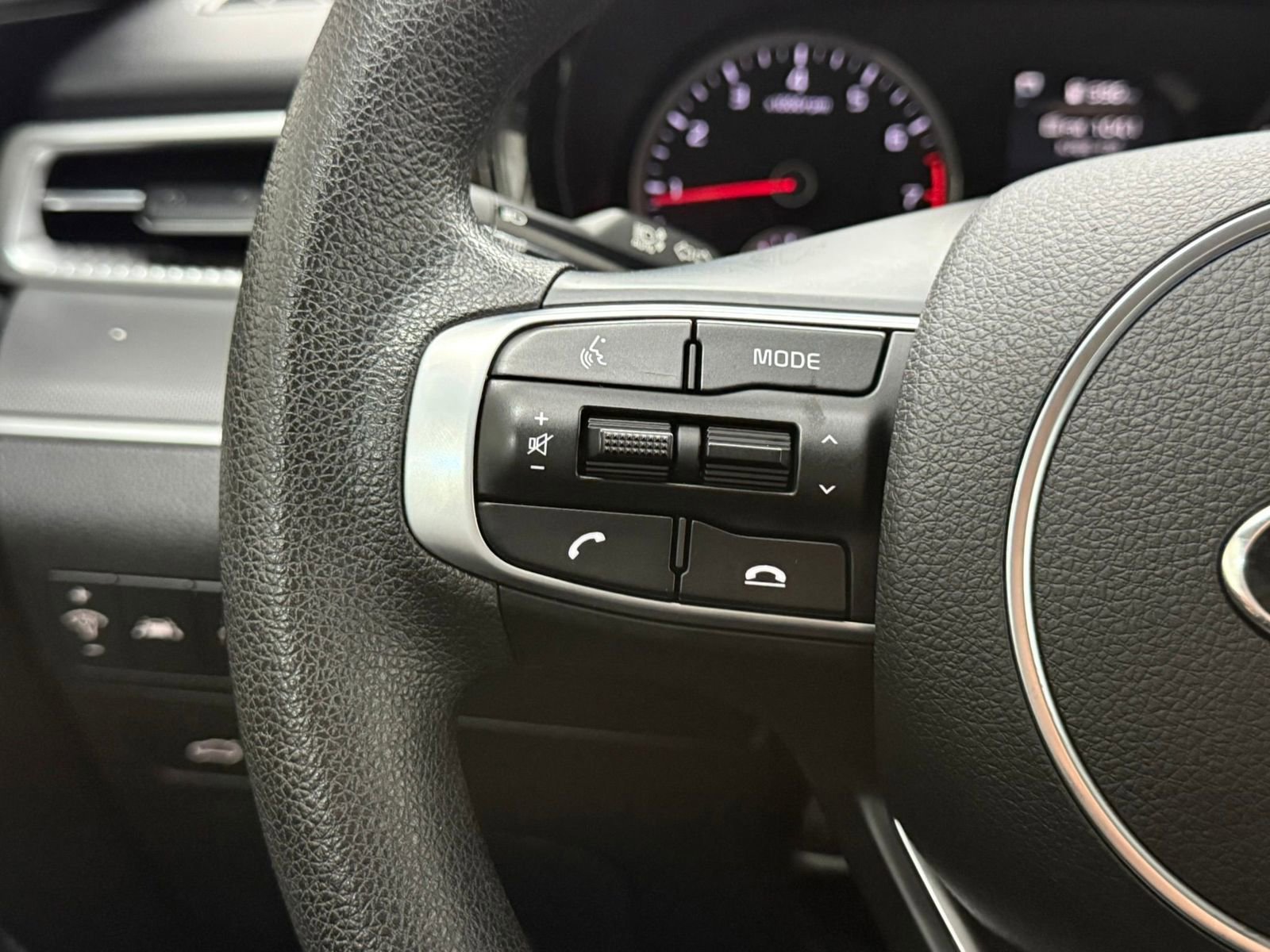Used 2021 Kia K5 LX FWD image 26